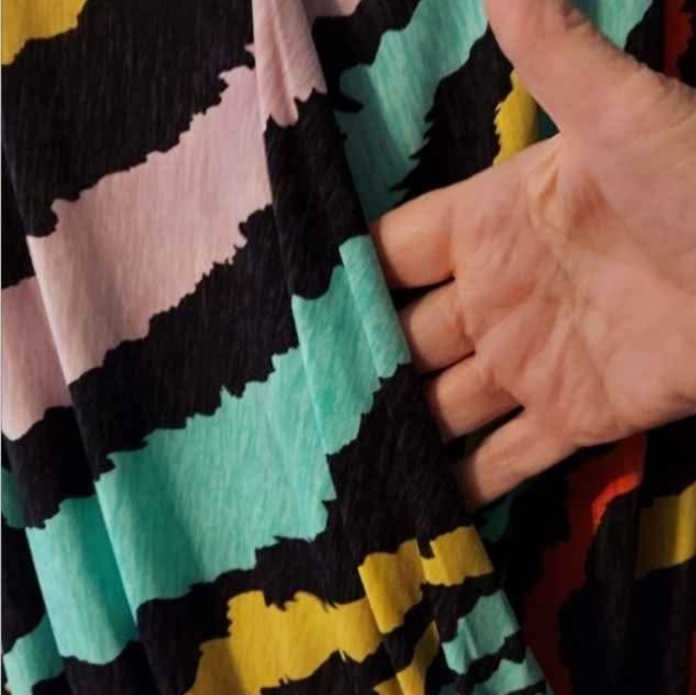 NWT BOLD elements Cold Shoulder Crossover Blouse … - image 3